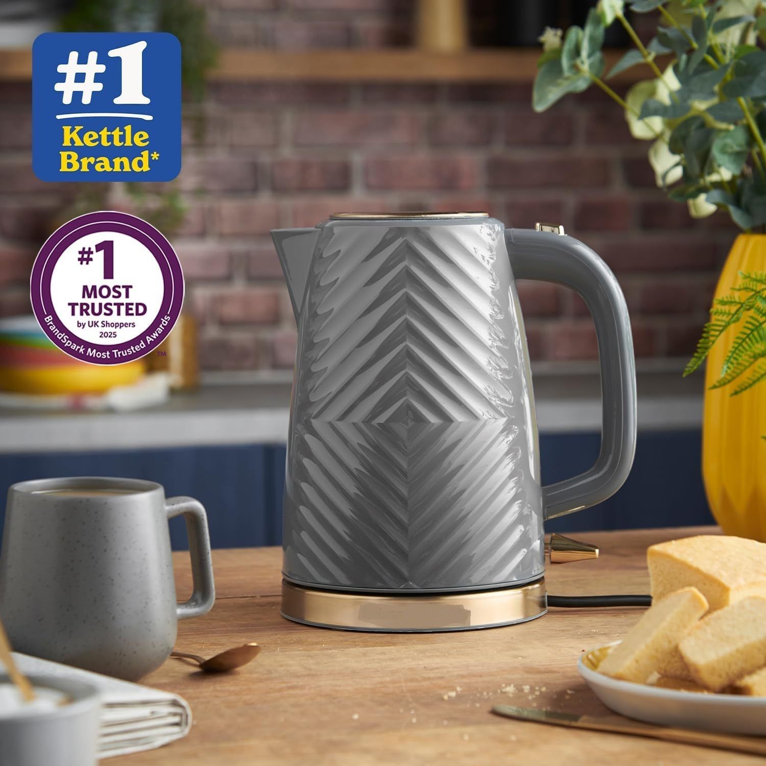 Textured Fast Boil Energy Efficient Cordless Kettle 1.7 Litre 3000 Watts