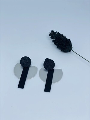 Earring Black &amp; Silver