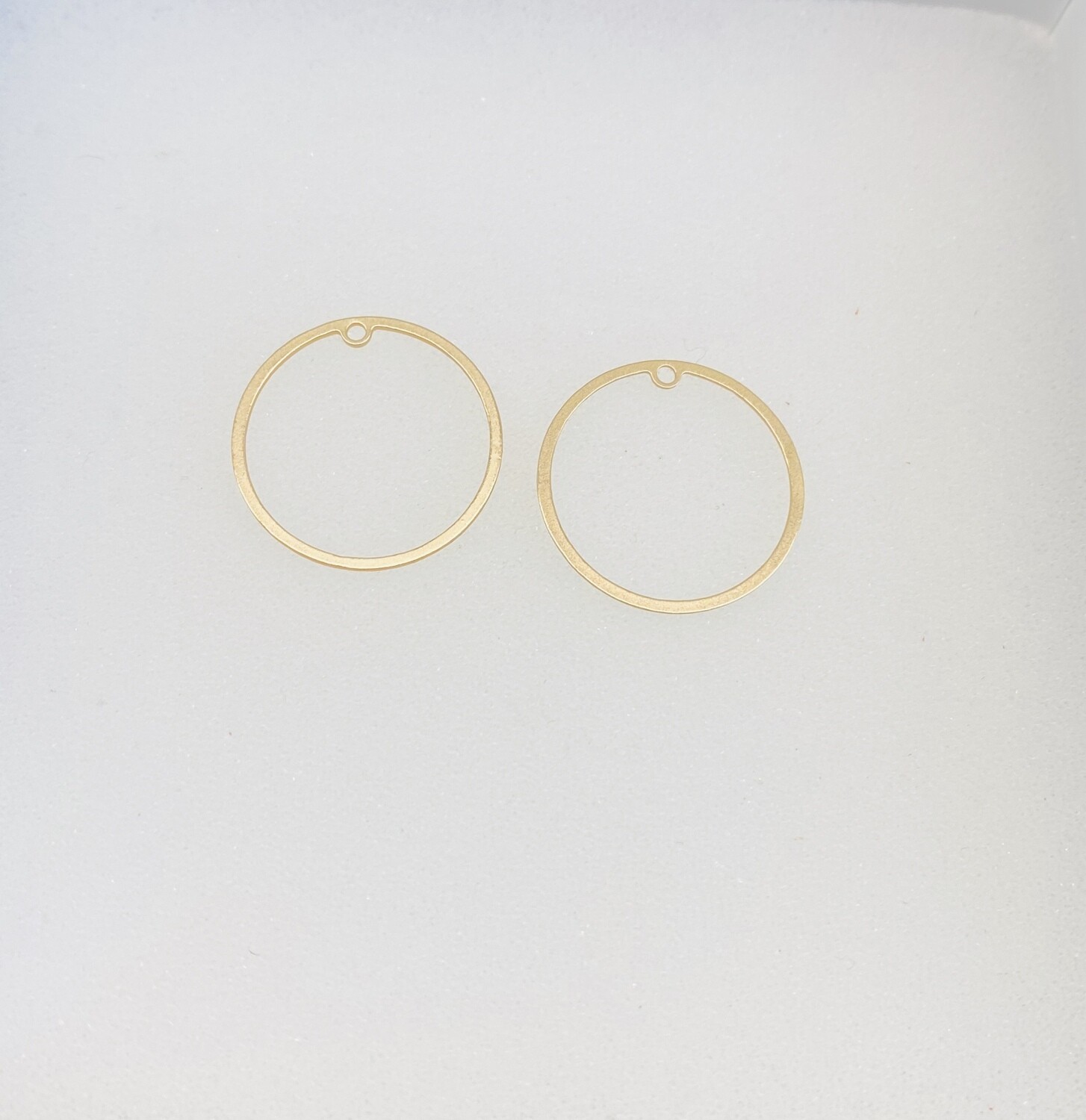 Pendant Small Circle Gold