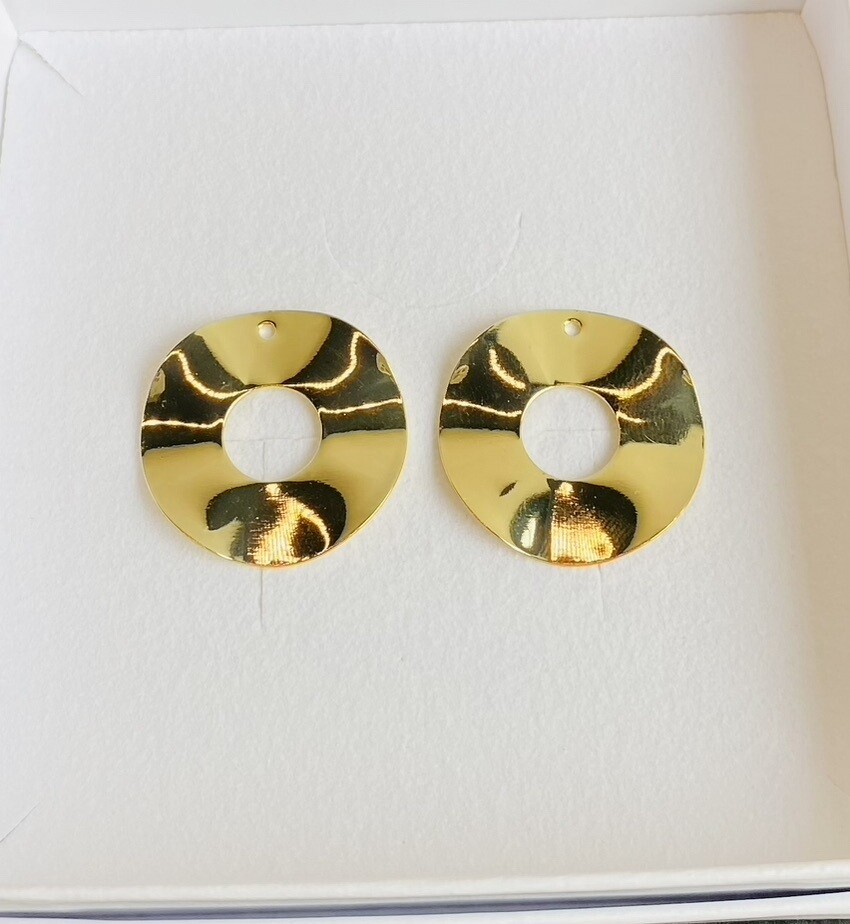 Pendant Waved Circle Gold