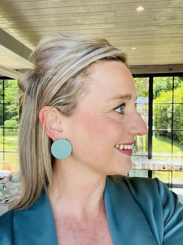 Colourful earrings round