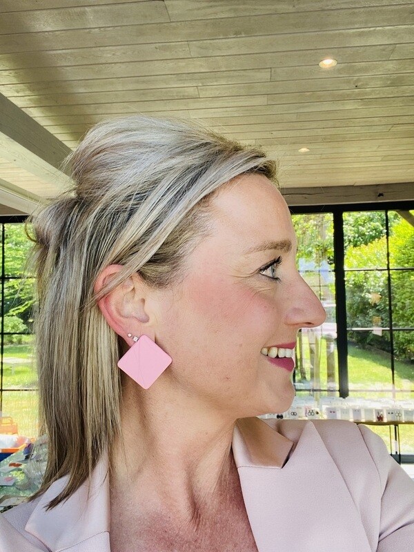 Colourful earrings square