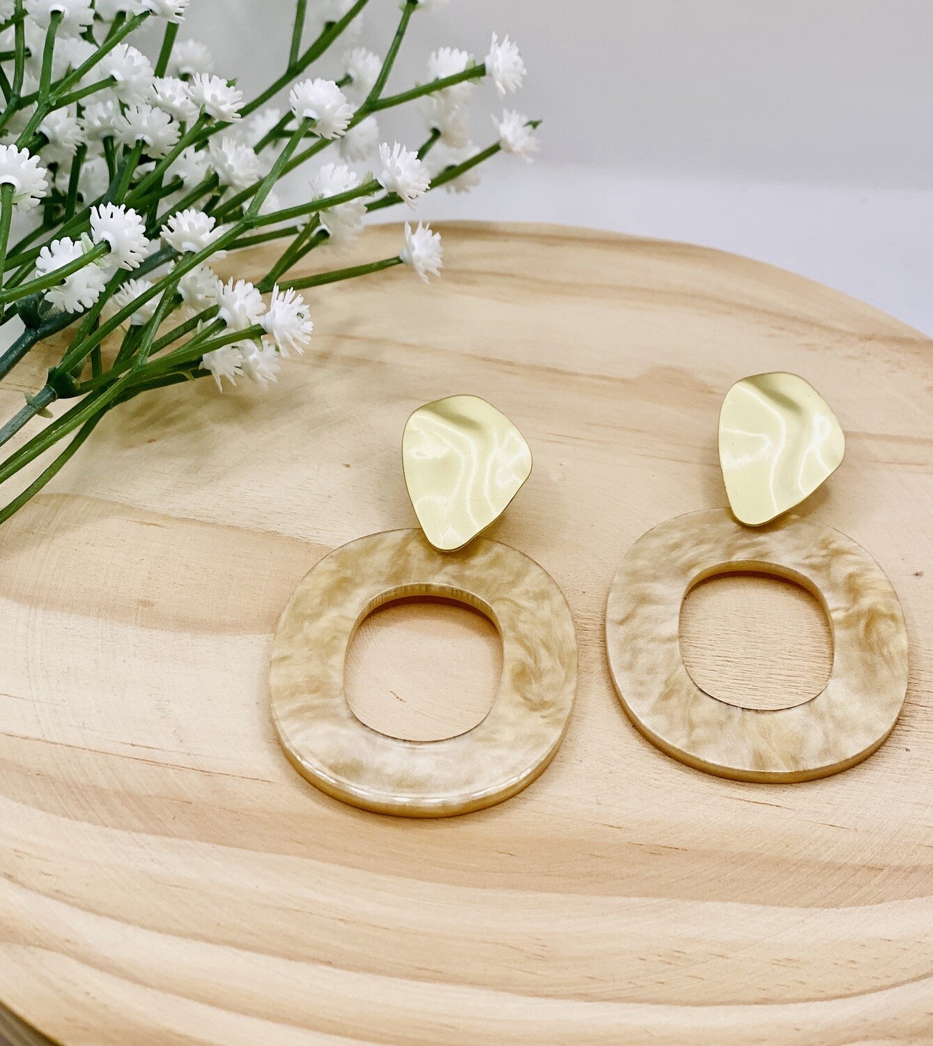Earring Statement Stacey, Colour: Beige