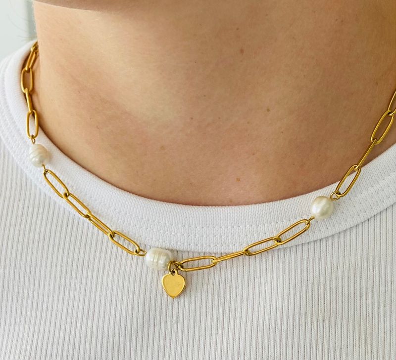 Necklace &#39;Pearls &amp; Heart&#39;