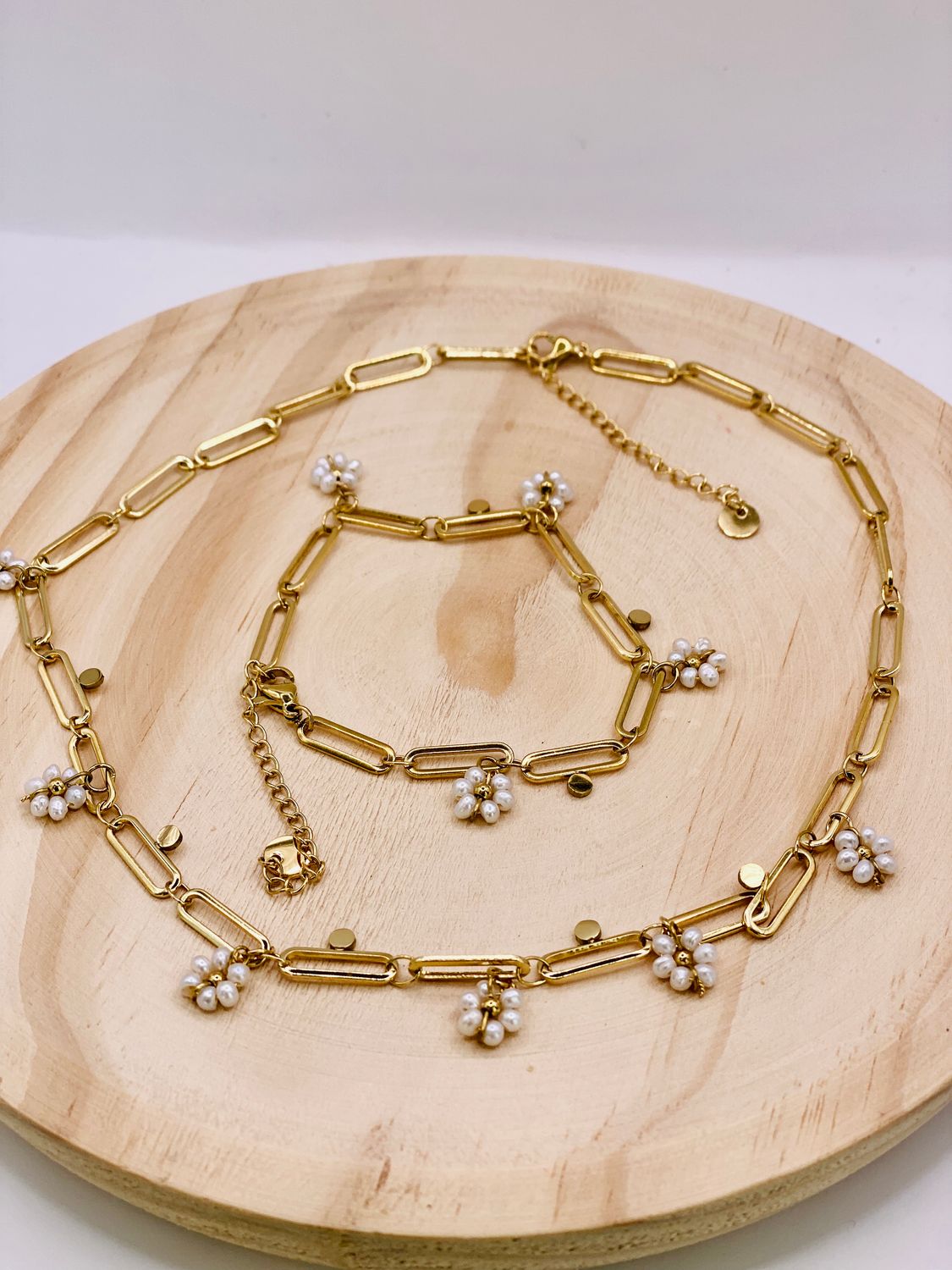 Box Pearls &amp; Flowers (Necklace &amp; Bracelet), Colour: Gold