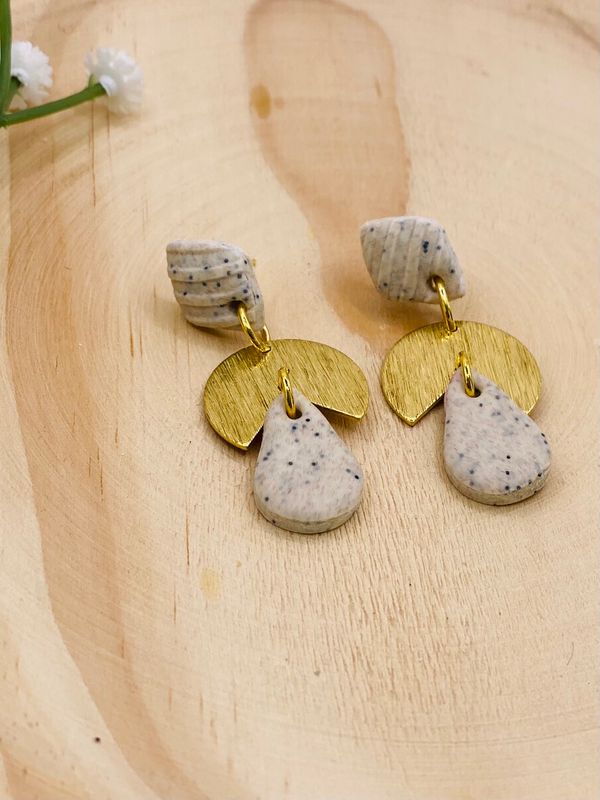 Beige Statement Earring