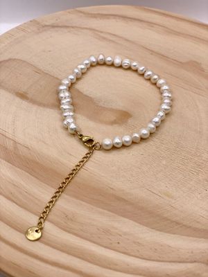 Pearly Bracelet