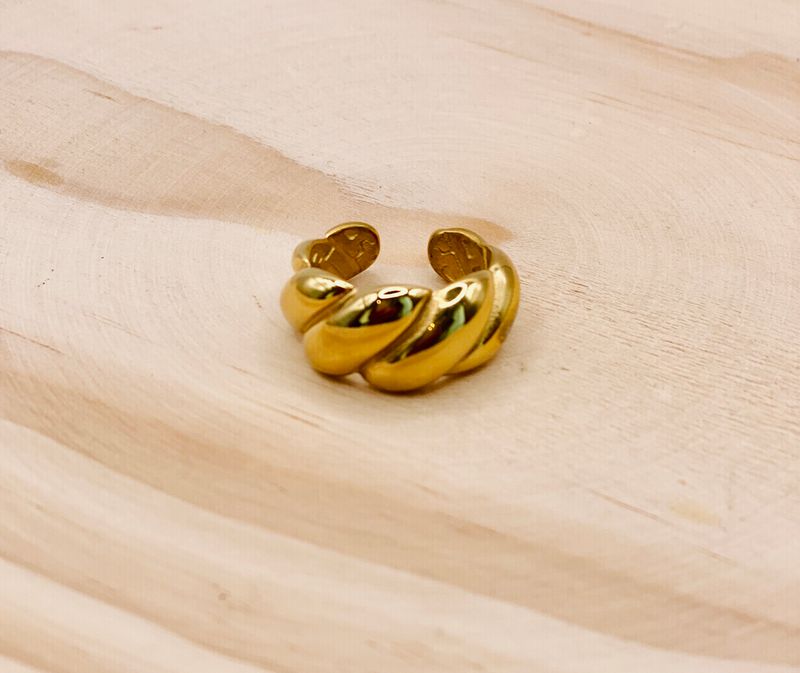 Ring Twisted Big