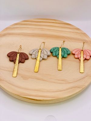 Lovely Lotus Loops