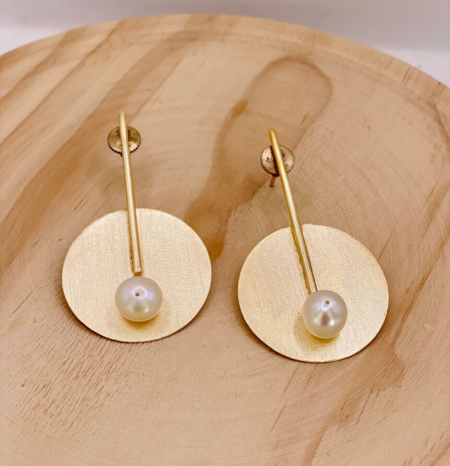 Earring Modern Pearl