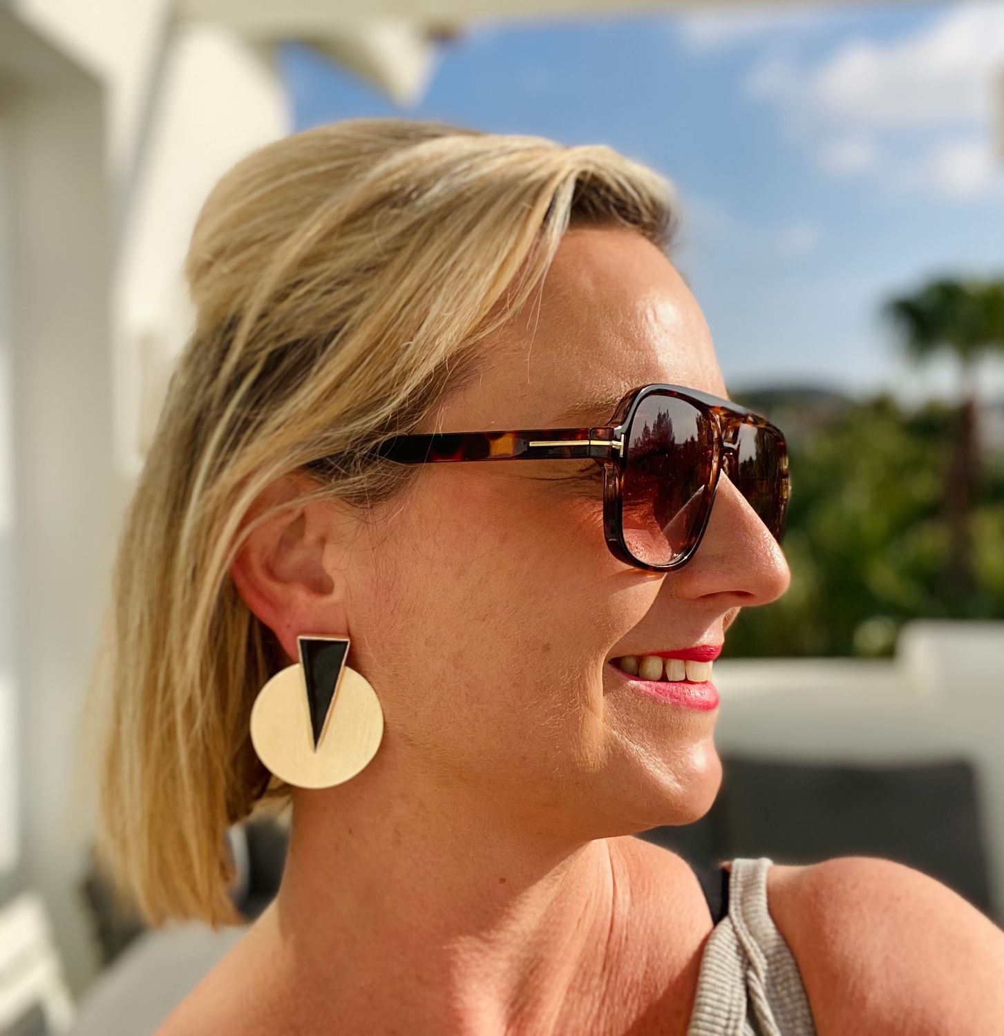 Geometric Elegance Earring, Color: Black