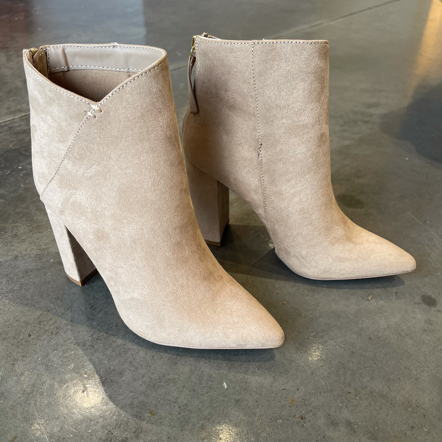 Signal Bootie-Taupe