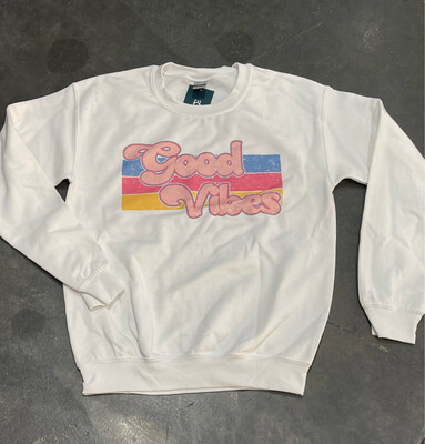 Good Vibes Pullover-White