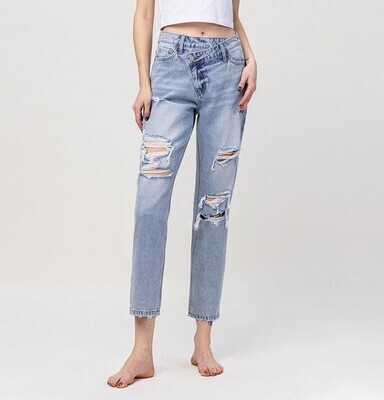 Liberate Cross Front Mom Jean