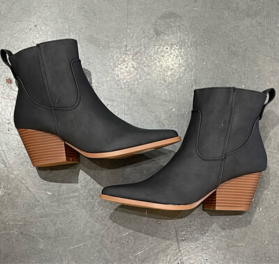 Mallory Bootie-Blk