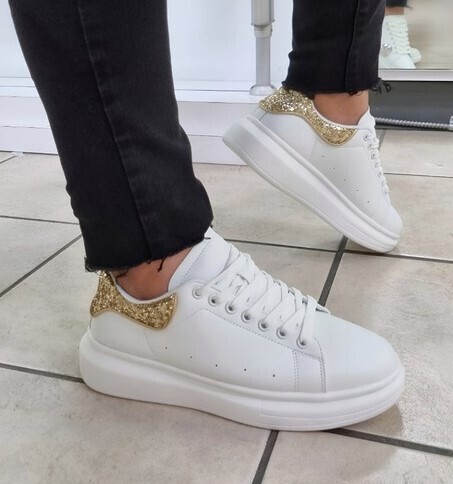 Glitter Queen Sneaker-Gold