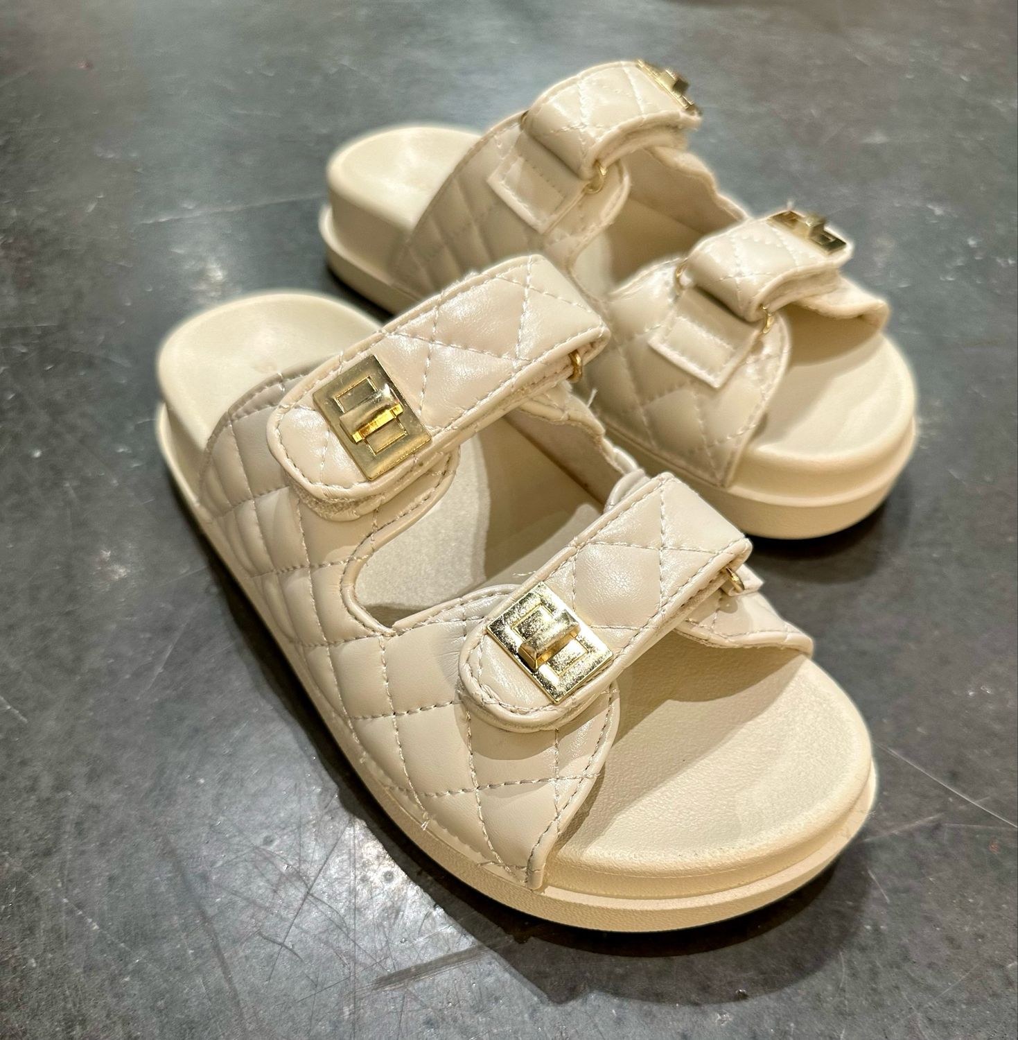 Quilted Slide-Bone