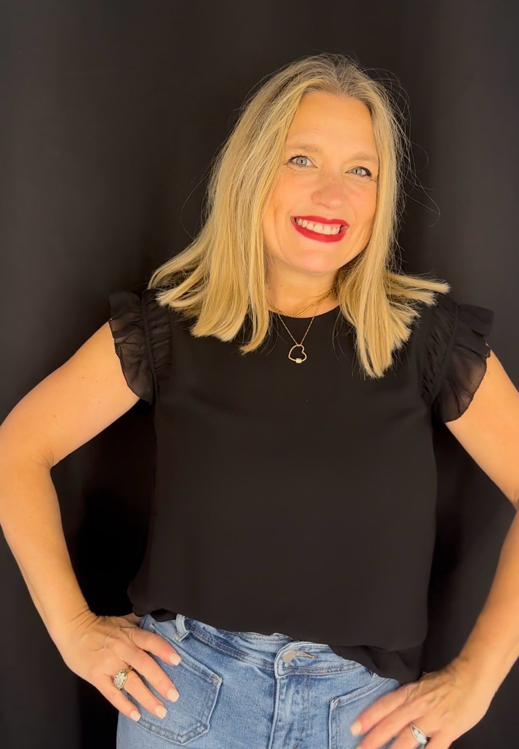 Kelsey Ruffle Shoulder Top-Blk