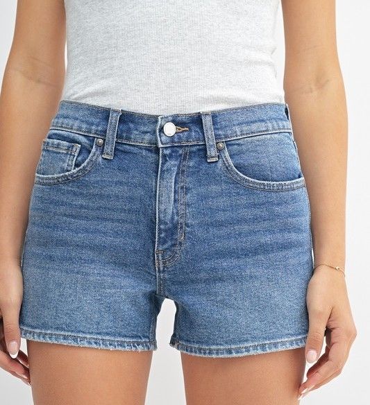 Clean Hem Denim Short-Med