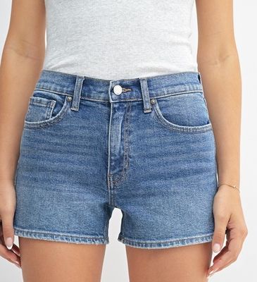Clean Hem Denim Short-Med