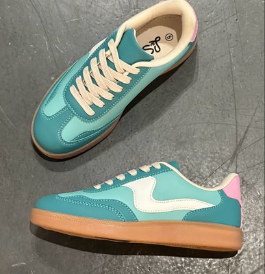 Keri Sneaker-Green