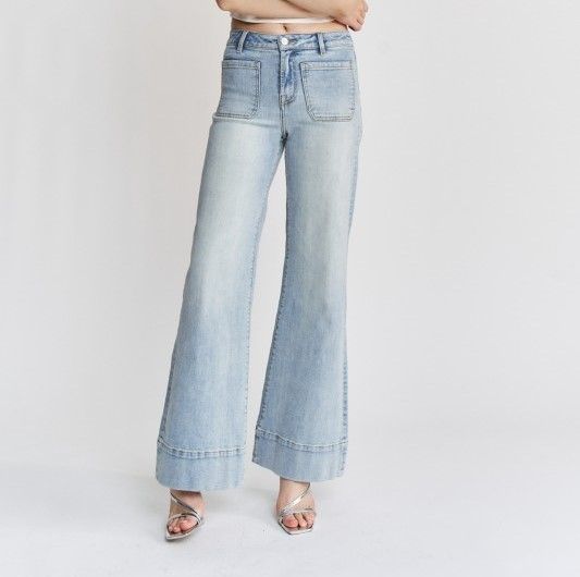 Hoki Front Pocket Wide Leg Jean