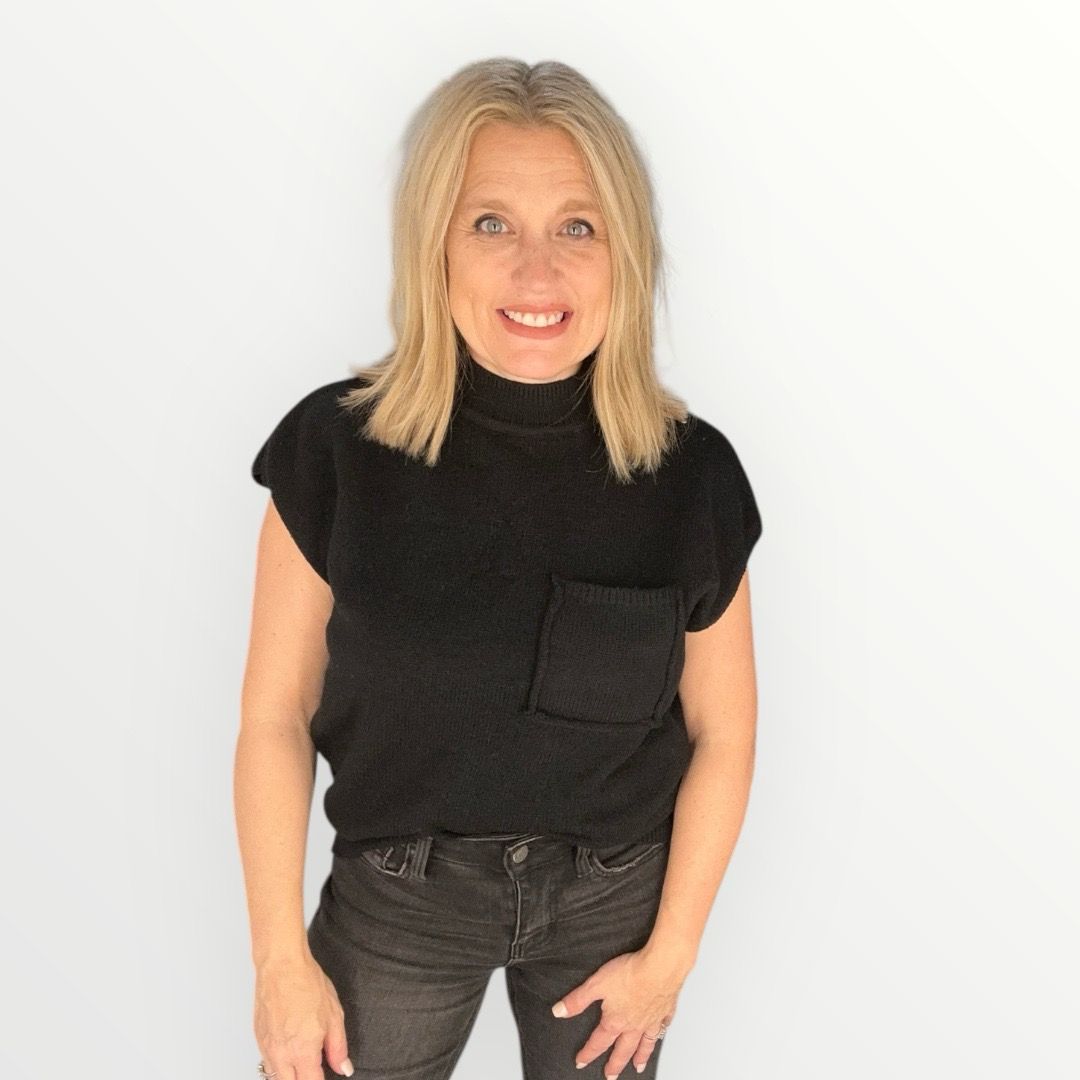 Mock Neck Pocket Sweater-Blk