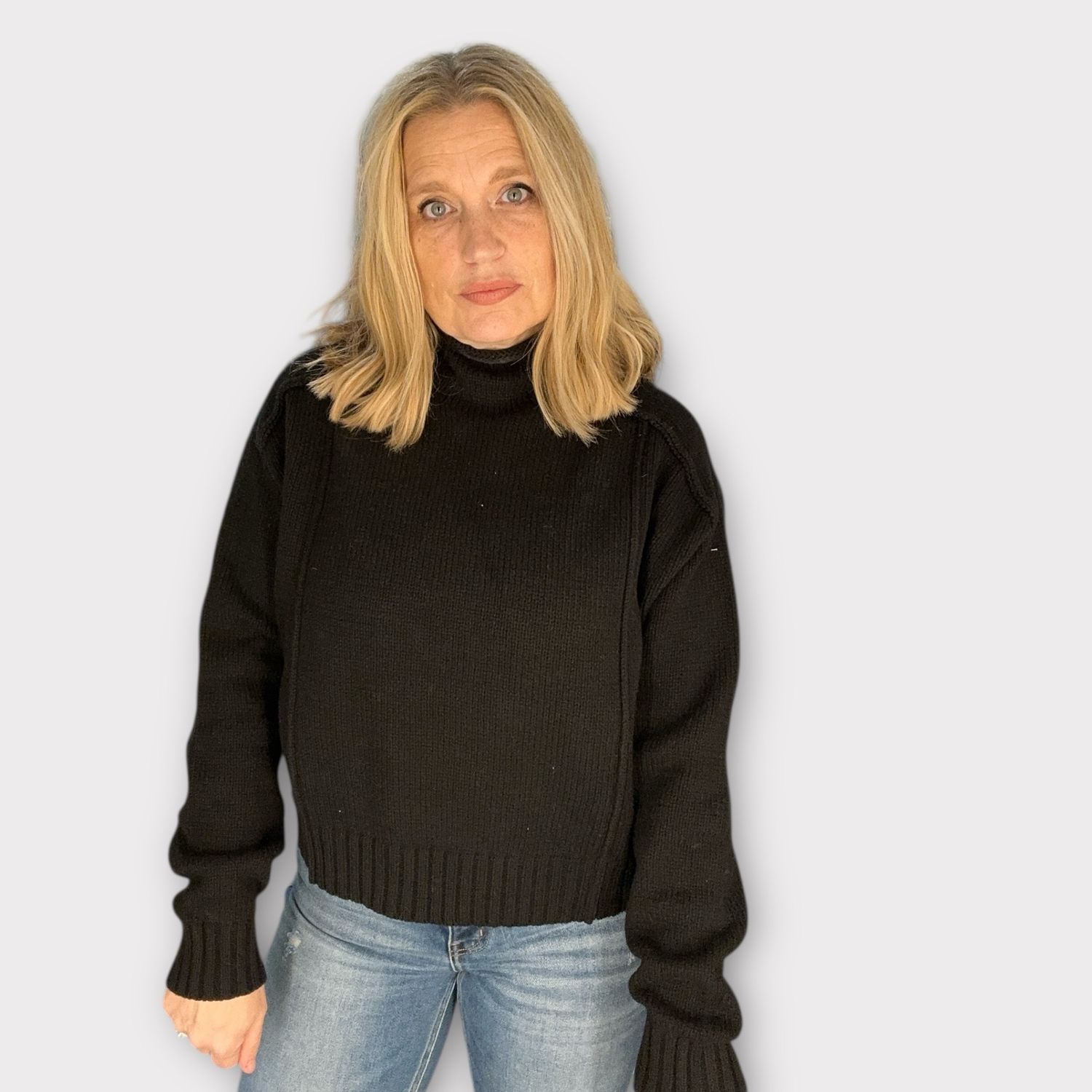 Mocking Bird Sweater-Blk