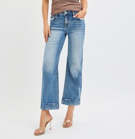 Maddie Midrise Crop Straight