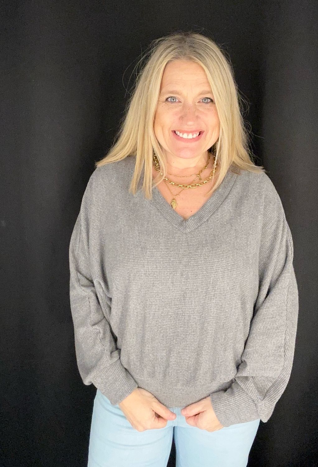 Shannon V Neck-Grey