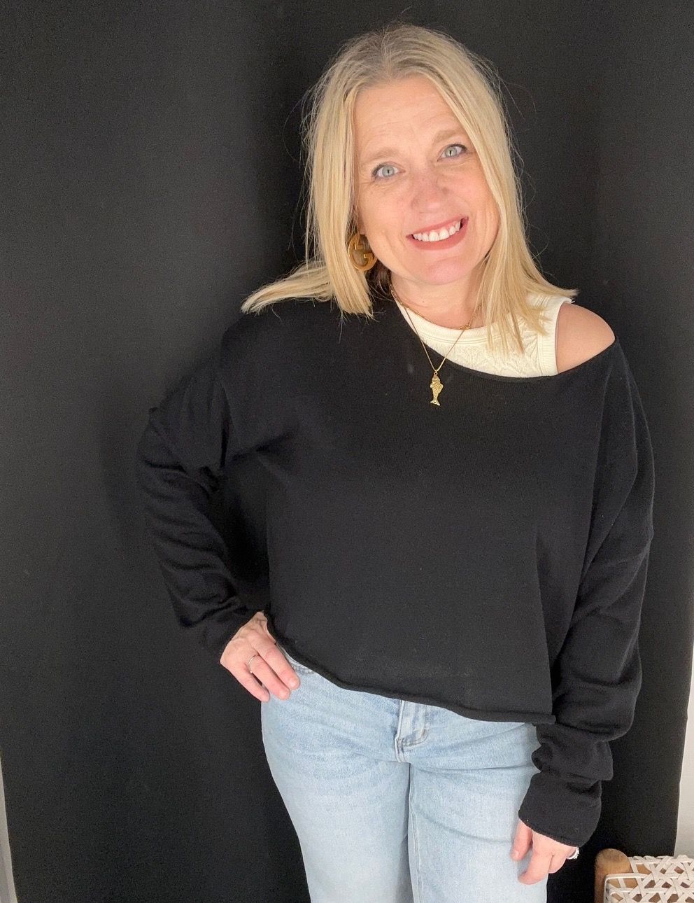 Sassy Off Shoulder Top-Blk