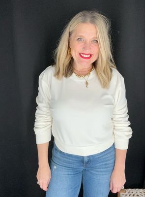 Best Velvet Crew Neck-Cream