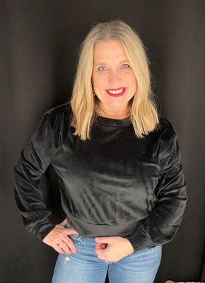 Best Velvet Crew Neck-Blk