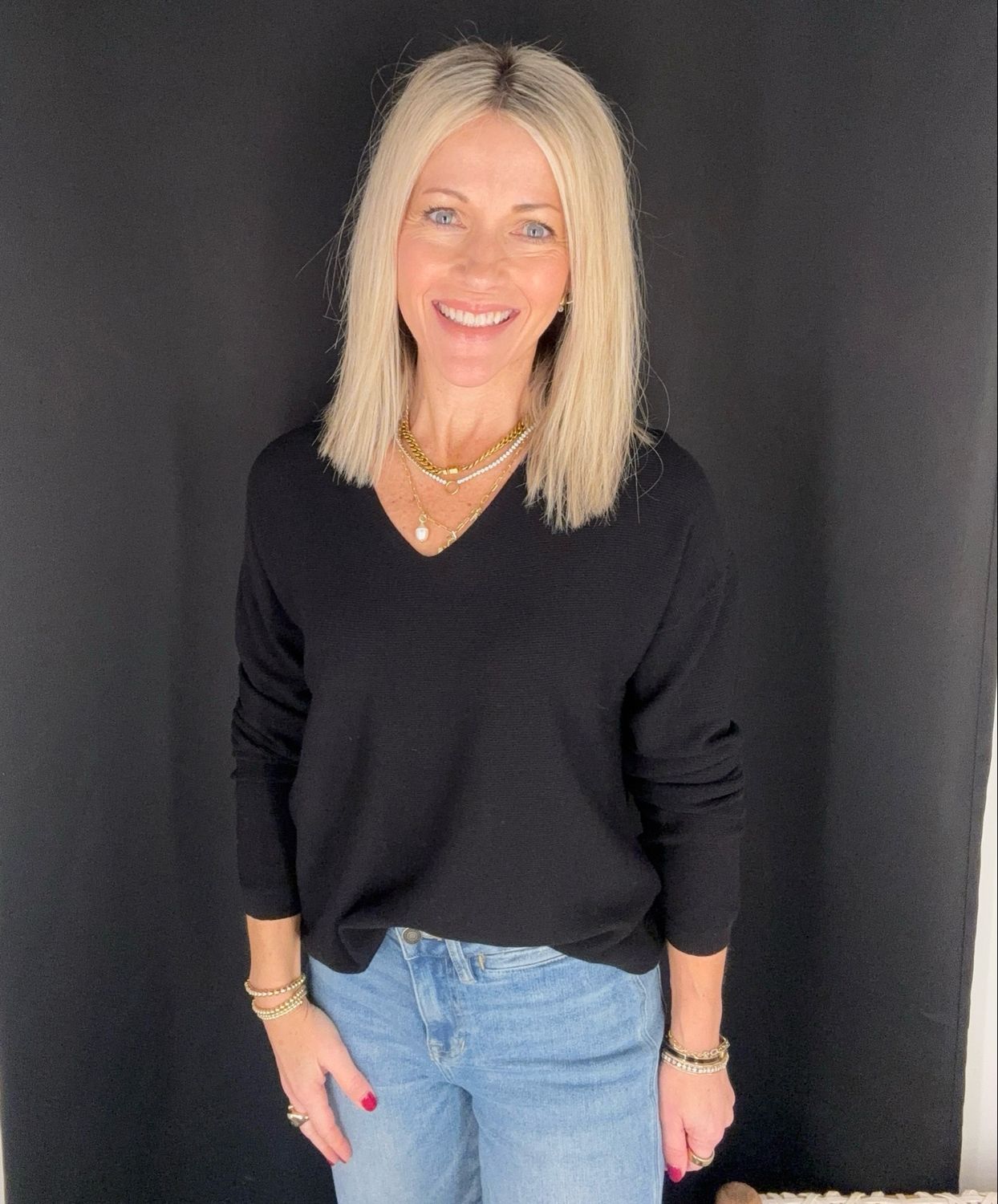 Kally V Neck Sweater-Blk