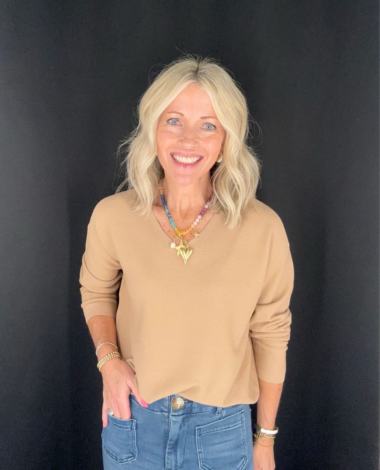 Kally V Neck Sweater-Camel