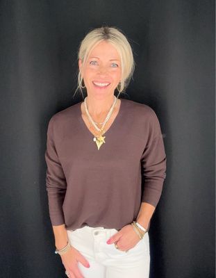 Kally V Neck Sweater-Choc