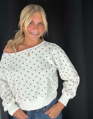 Dotty Off Shoulder Sweatshirt-Wht