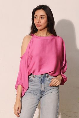 Karli Peep Shoulder Top-Pink