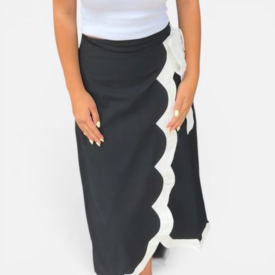 Scallop Midi Wrap Skirt-Blk
