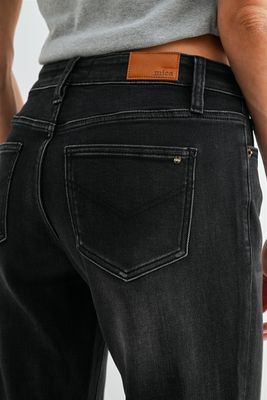 Cave Black Midrise Straight Crop