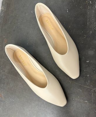 Pointy Flat-Ivory