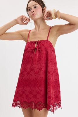 Floral Lace Shift Dress-red