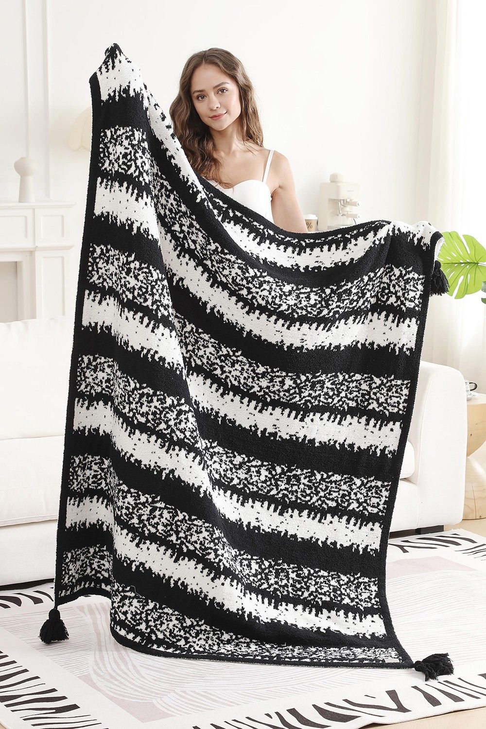 Black Stripe Tassel Blanket