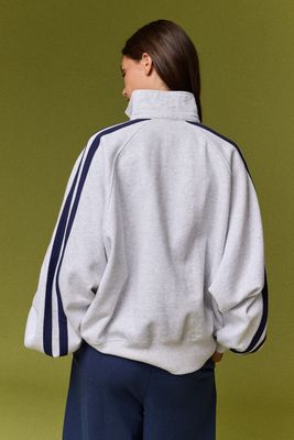 Stripe Shoulder Pullover-nvy