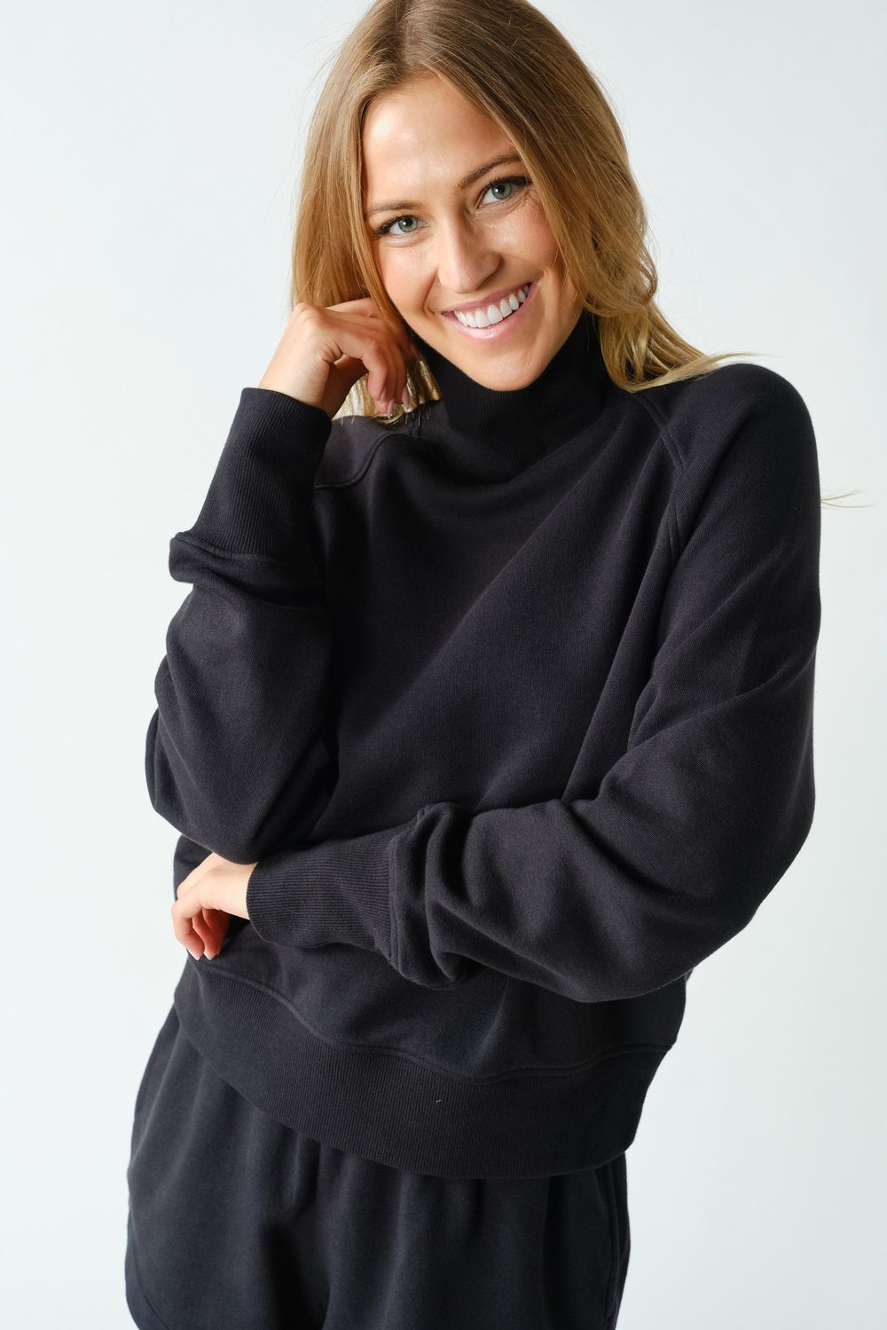 Macy Mock Neck-Black
