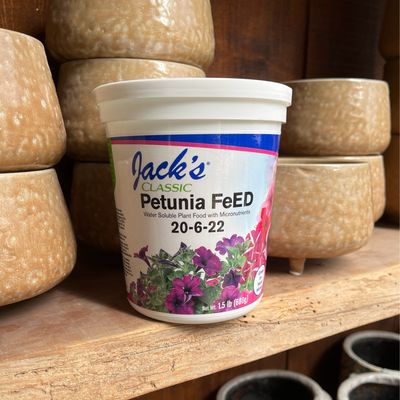 Jacks Petunia Feed Fertilizer (1.5 lb) $15.99