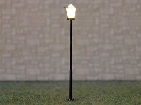 MRCHQ Custom HO Scale Top Hat Coollight Lamppost