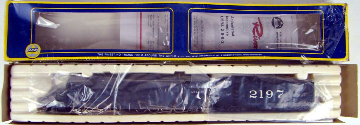 AHM 5090C AT&amp;SF 2-8-8-2 Articulated &quot;Super&quot; Mallet Locomotive #2197 HO Scale