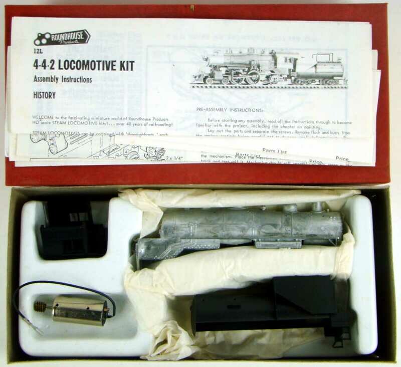 Roundhouse 428 Undecorated 4-4-2 Atlantic Kit​ with Short &quot;Vandy&quot; Tender HO Scale