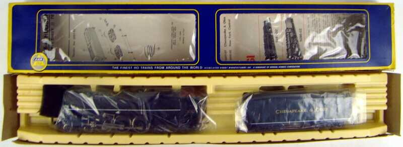 AHM5097-02 C&amp;O Class L-2 4-6-4 Hudson Locomotive #302 HO Scale